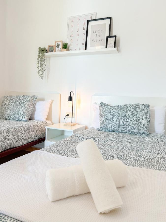 Spacious Apartment In The Center Of トレモリノス エクステリア 写真