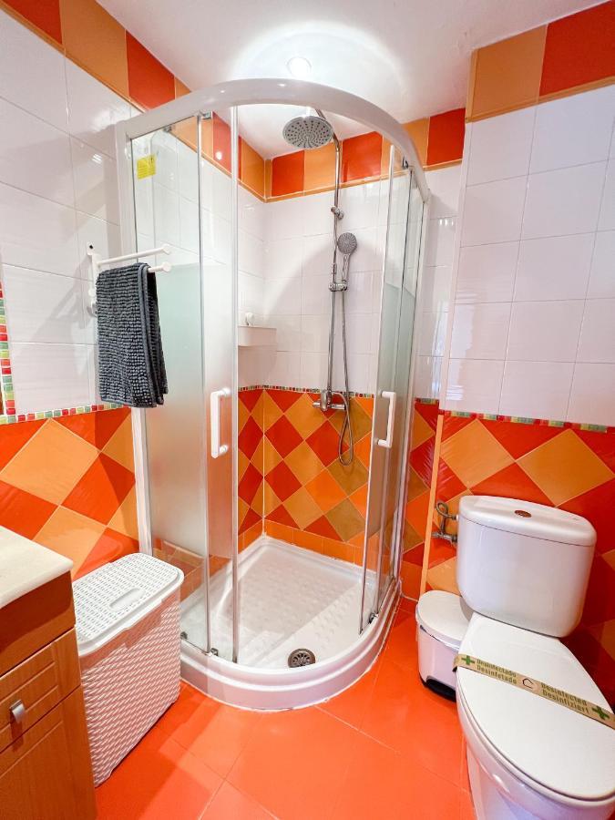 Spacious Apartment In The Center Of トレモリノス エクステリア 写真